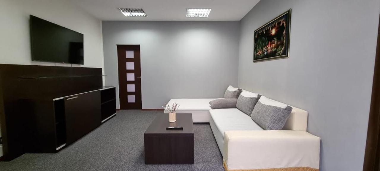 Cd Apartments Large 120 M Ventspils Bagian luar foto
