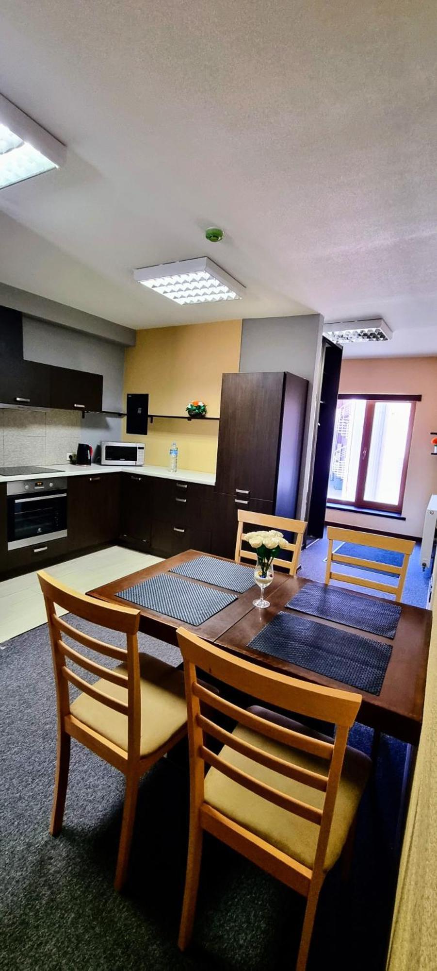 Cd Apartments Large 120 M Ventspils Ruang foto